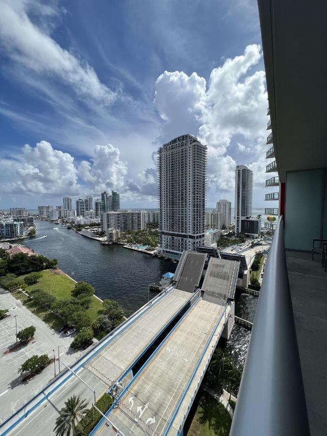 23Rd Floor Luxury & Spacious Beachwalk Resort Apartment With Amazing View Hallandale Beach Buitenkant foto