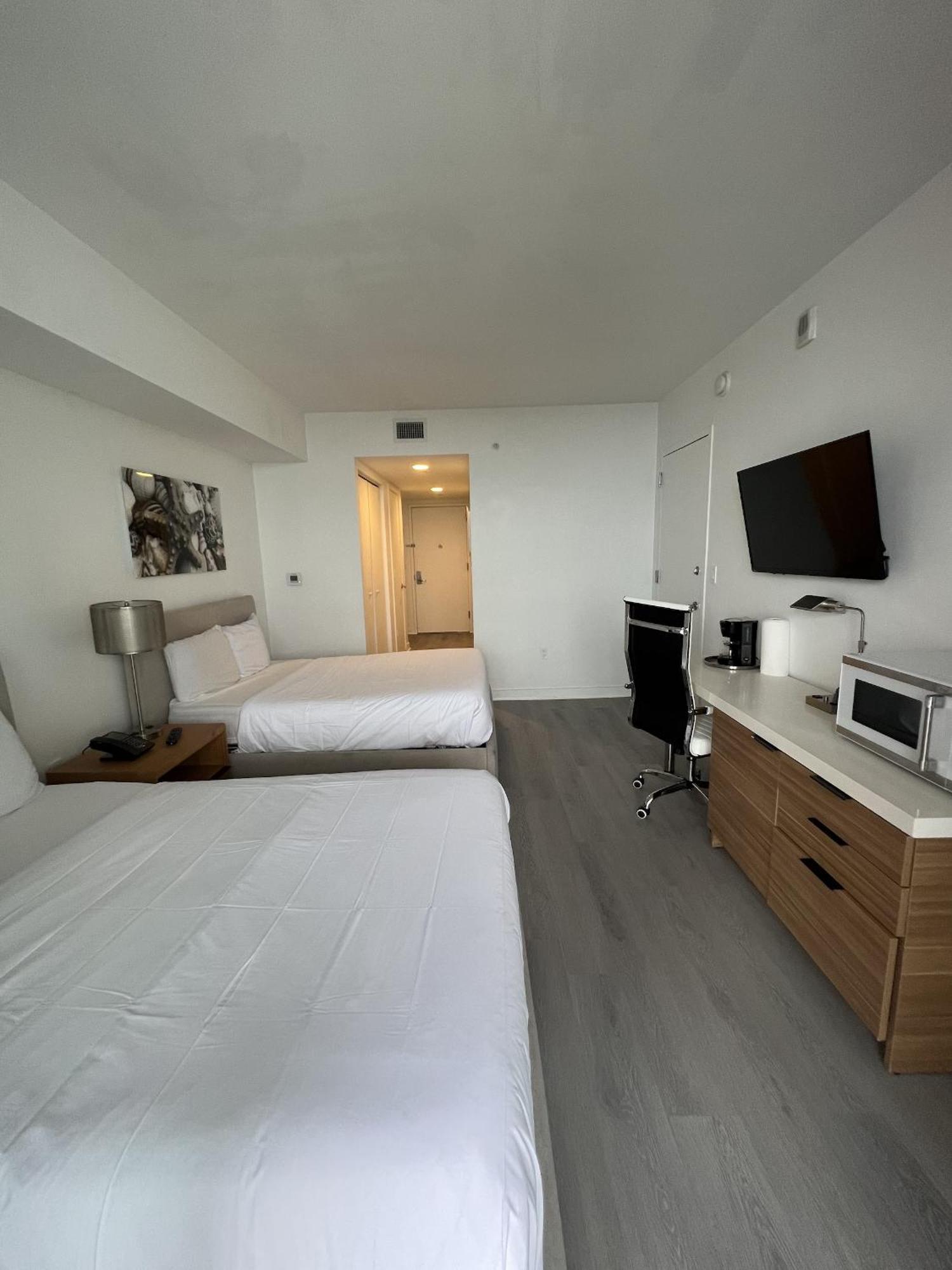 23Rd Floor Luxury & Spacious Beachwalk Resort Apartment With Amazing View Hallandale Beach Buitenkant foto